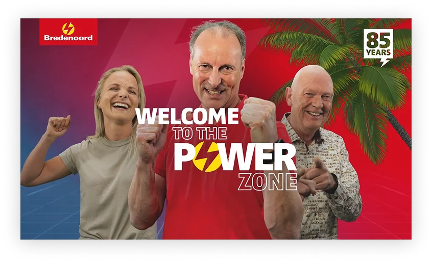 Welcome to the Power Zone keyvisual met drie juichende medewerkers